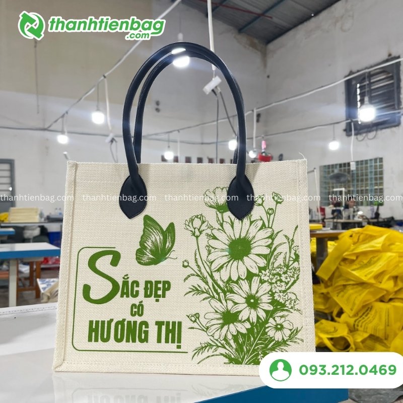 Mẫu túi vải đay quà tặng mỹ phẩm 2